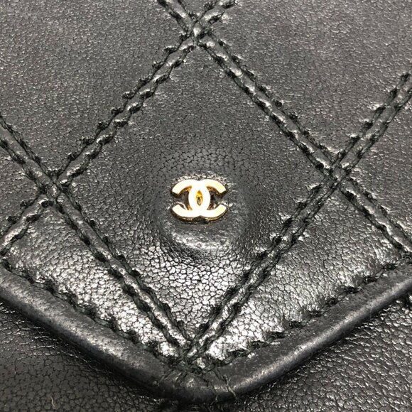 CHANEL Black Lambskin Leather Wallet - Picture 11 of 16